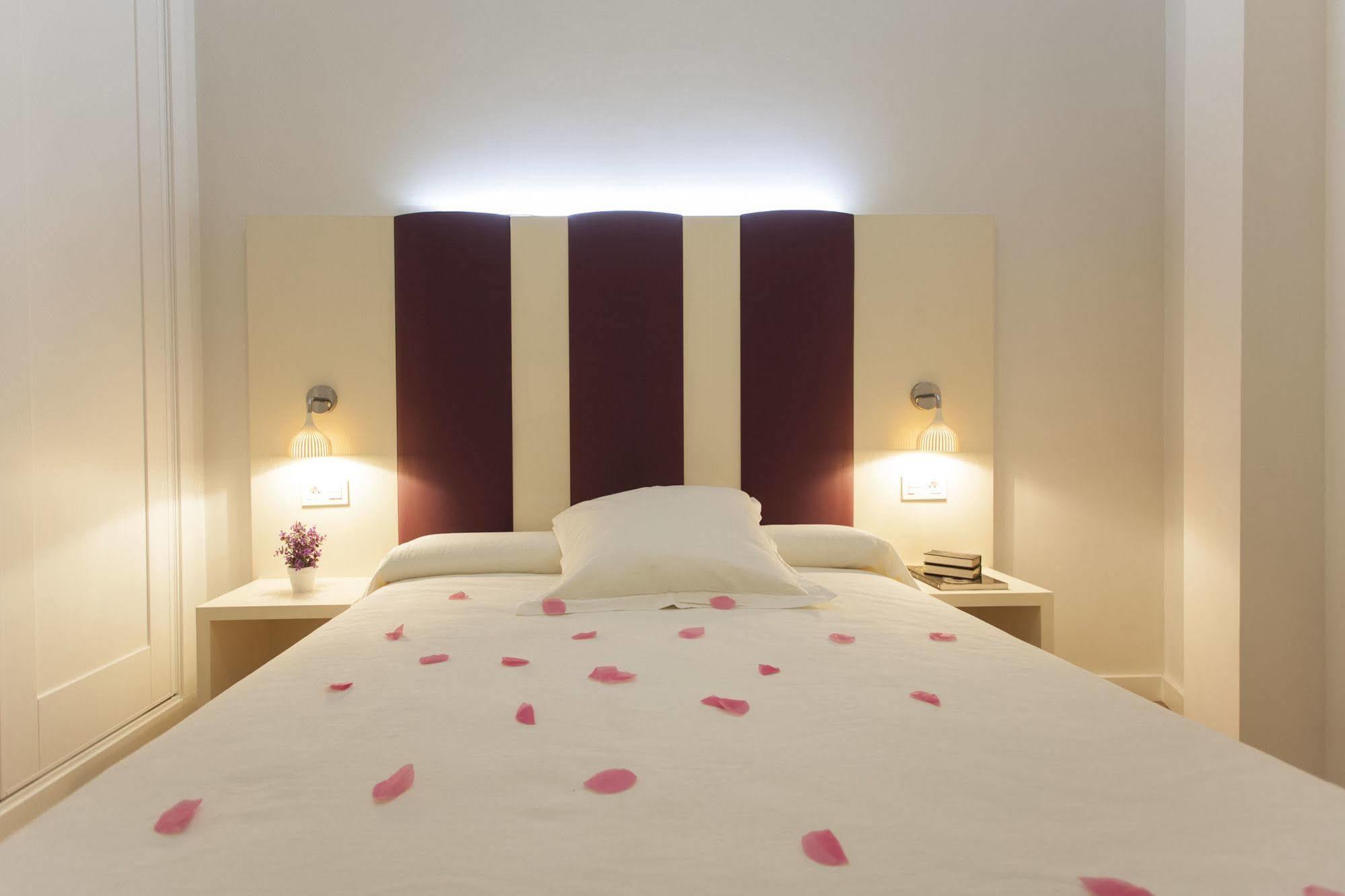 Picasso Suites מאלגה מראה חיצוני תמונה