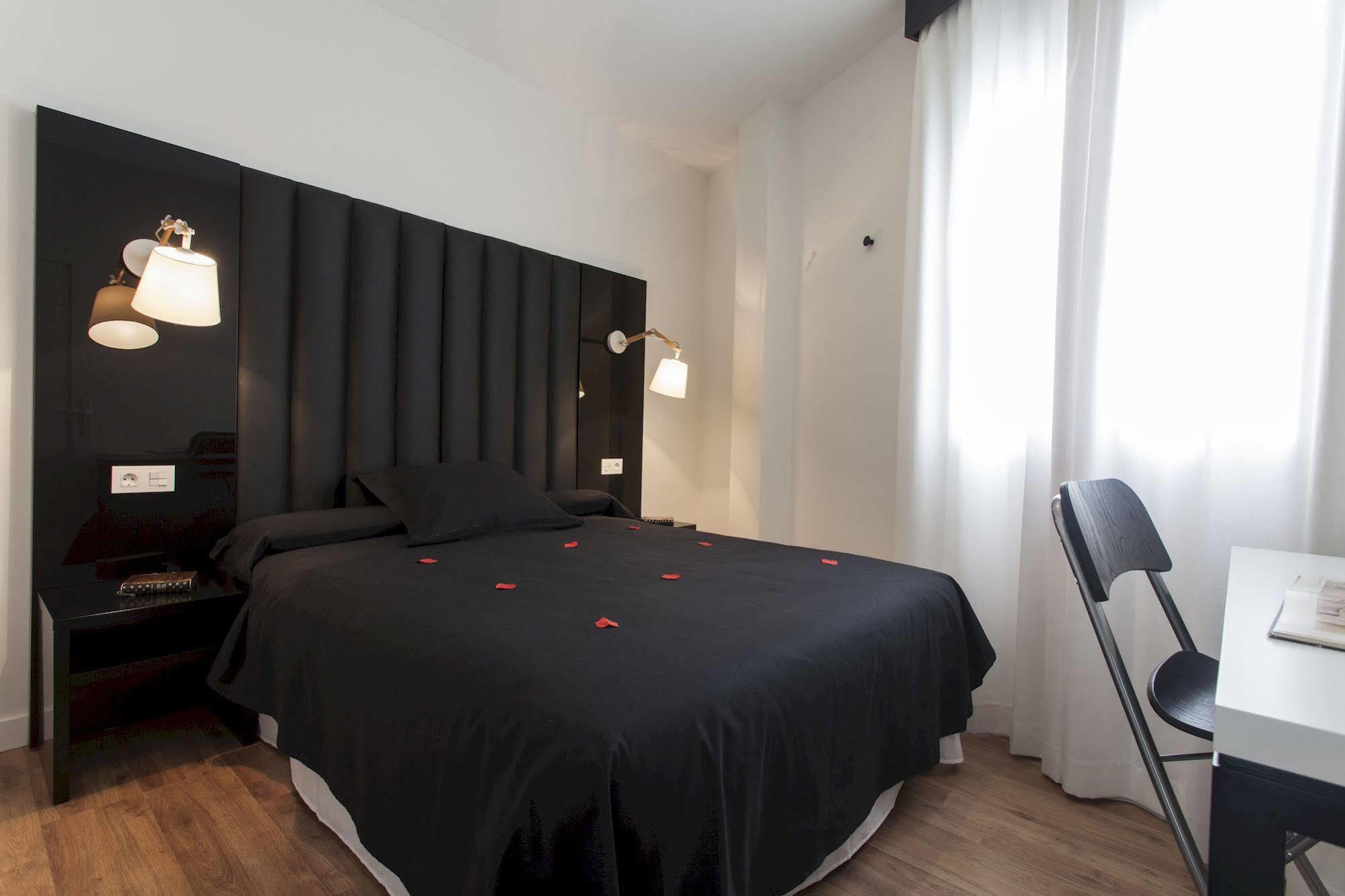 Picasso Suites מאלגה מראה חיצוני תמונה